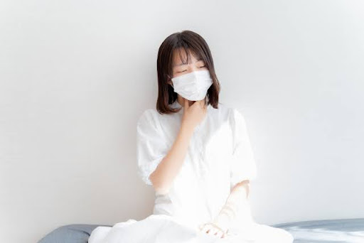 乾燥する喉の痛み！を和らげる方法と食事について解説